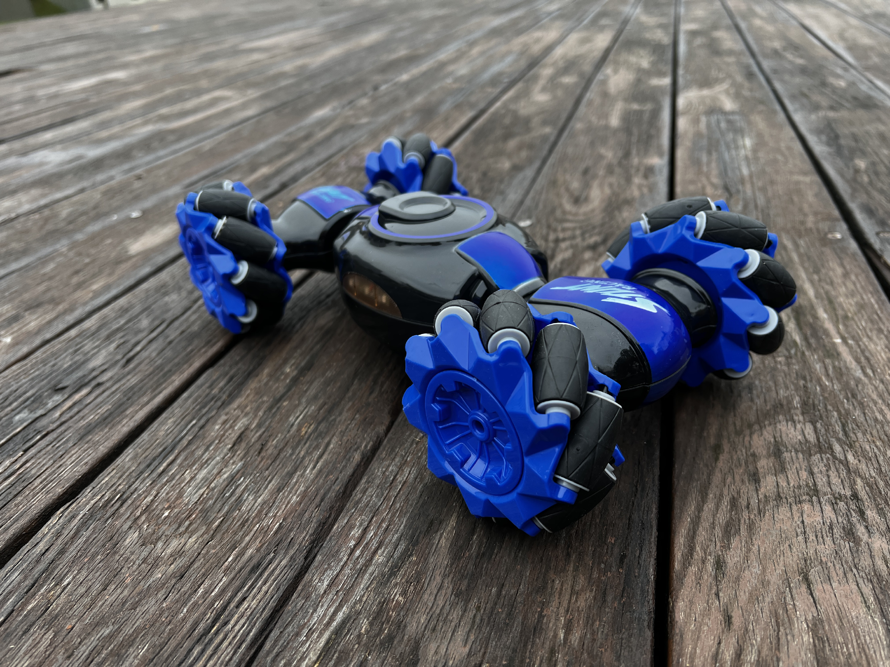 RC SPEED PIONEER STUNT AUTÓ 360 Szín: kék