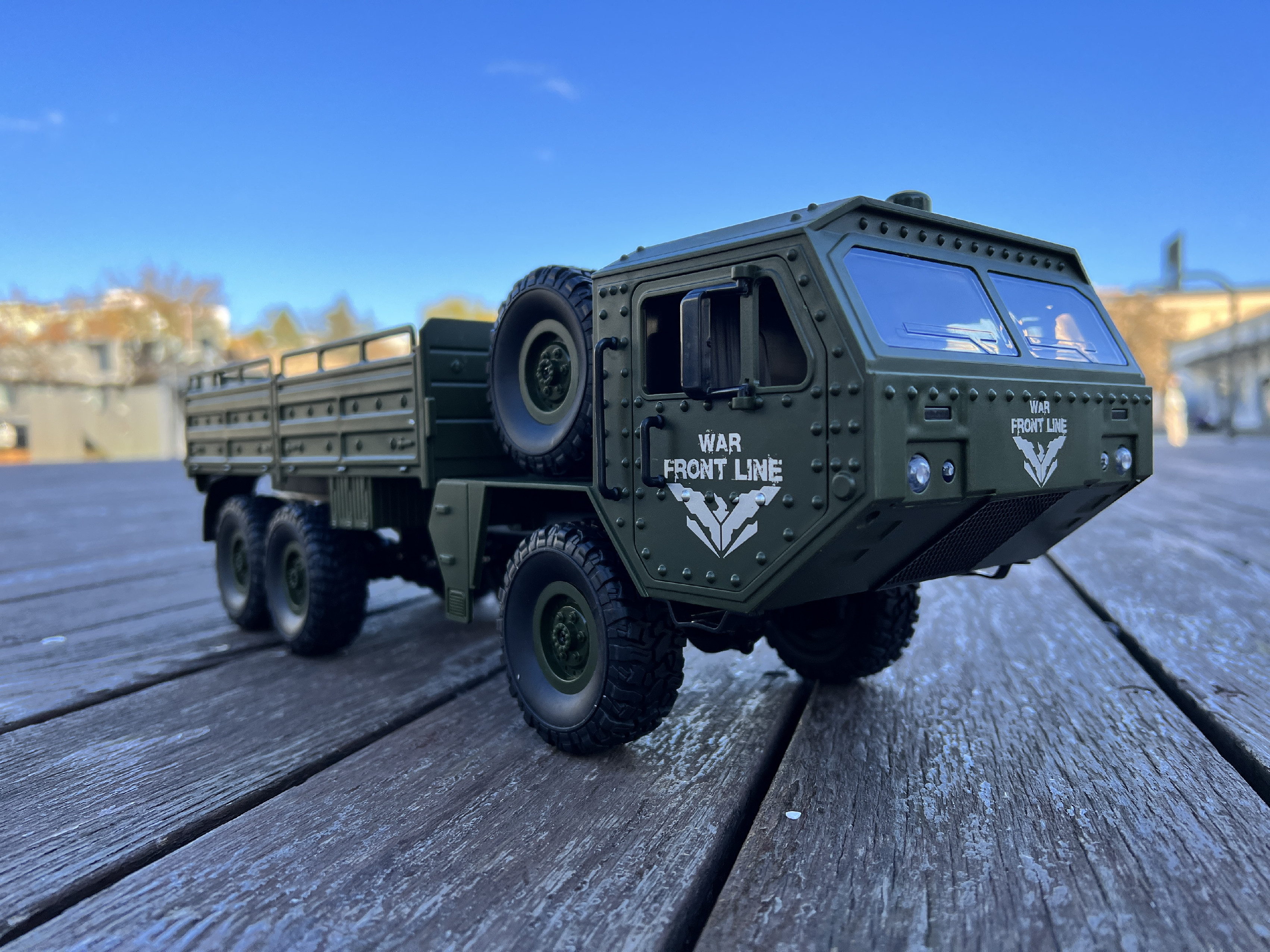 JJRC RC Katonai távirányítós autó, 6 kerekes 47 cm terepszállító