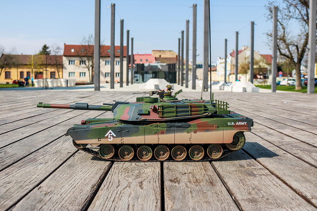 Hobby Engine: RC Tank Abrams M1A1 1:16 27MHz RTR