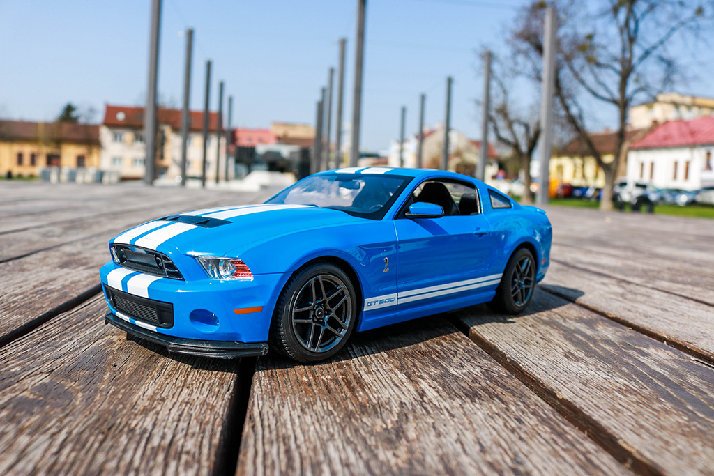 Rastar Ford Mustang Shelby GT500 1:14