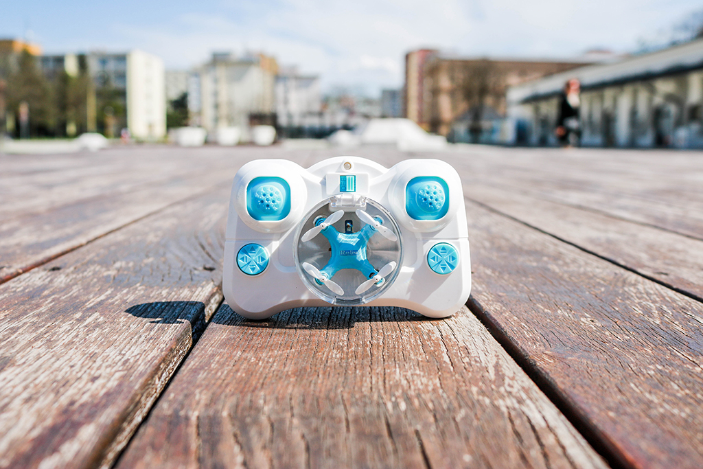 Rayline Funtom 1 - legkisebb drón a világon