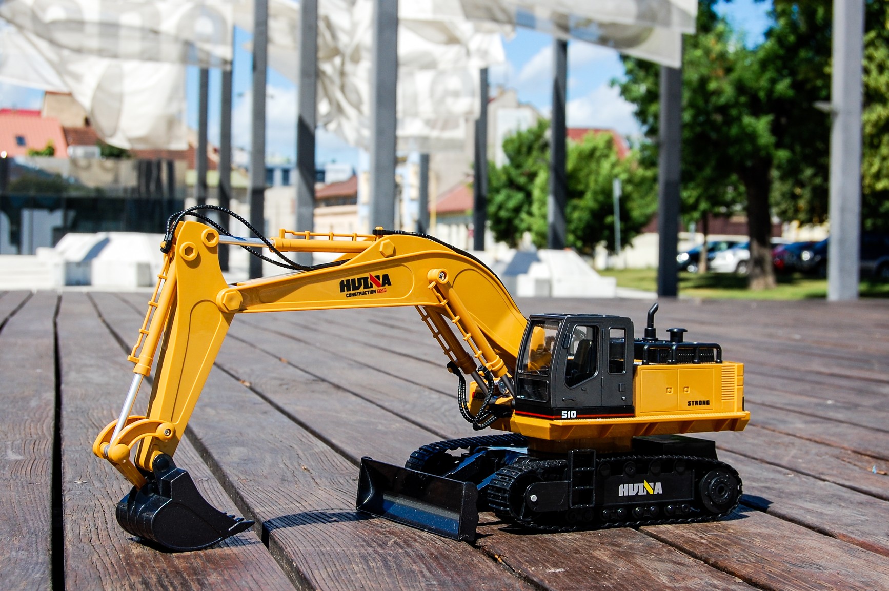 H-Toys RC kotrógép 11-csatornás 27MHz RTR fém kanállal