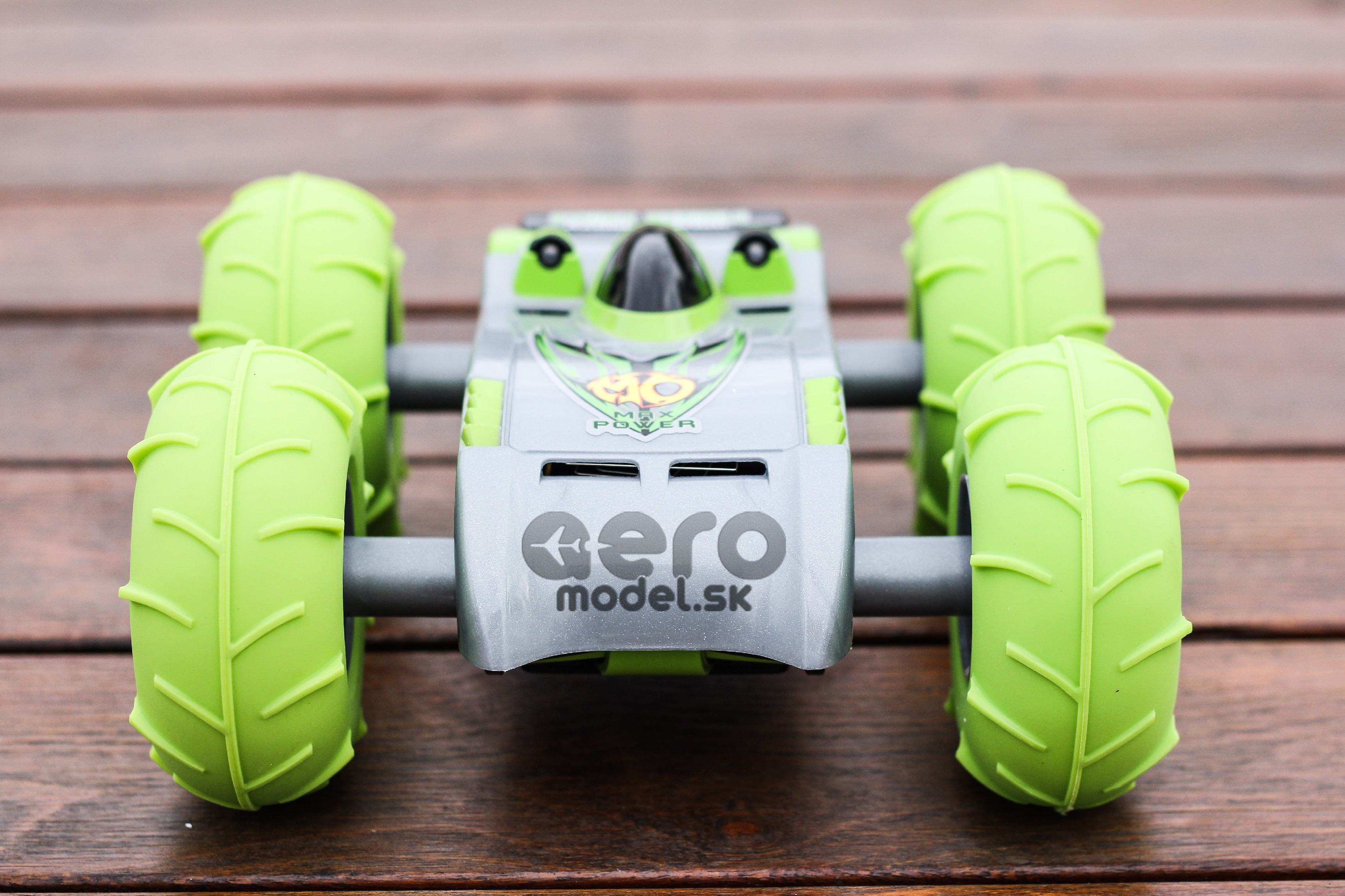 RC EXTREME Stunt II. - ellenálló RC autó Narancssárga Szín: zöld