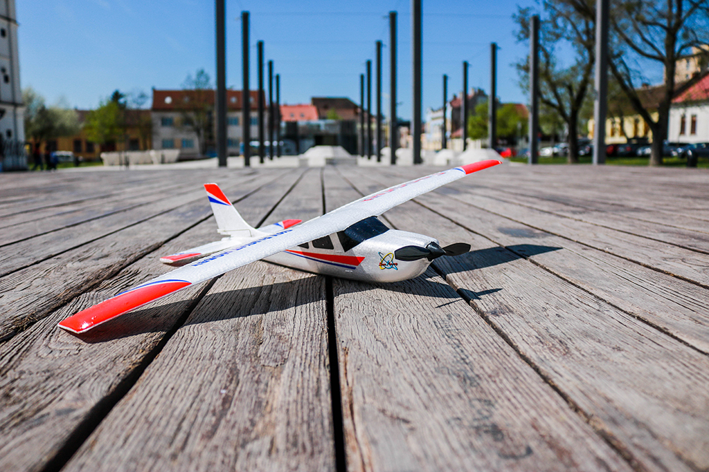 RC repülő Mini Cessna LX-1101