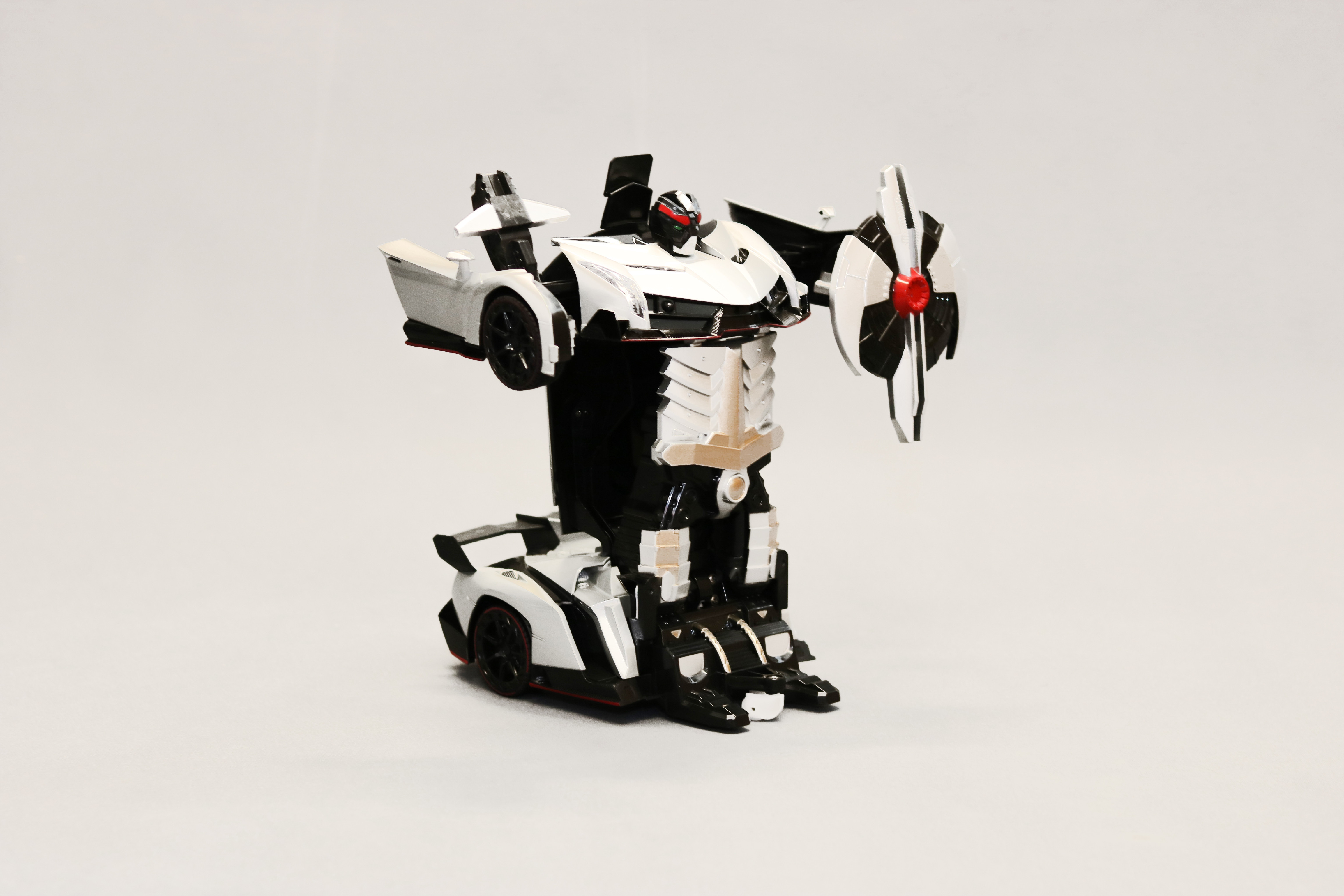 RC Autó - robot transzformátor 2 az 1-ben 1:18 Lamborghini