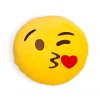 Plüss Emoji párna - csókos