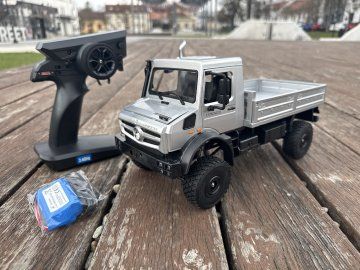 Double E 1:14 RC Mercedes-Benz Unimog Crawler