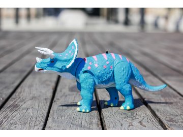 RC DINOSAURUS TRICERATOPS (2 of 11)