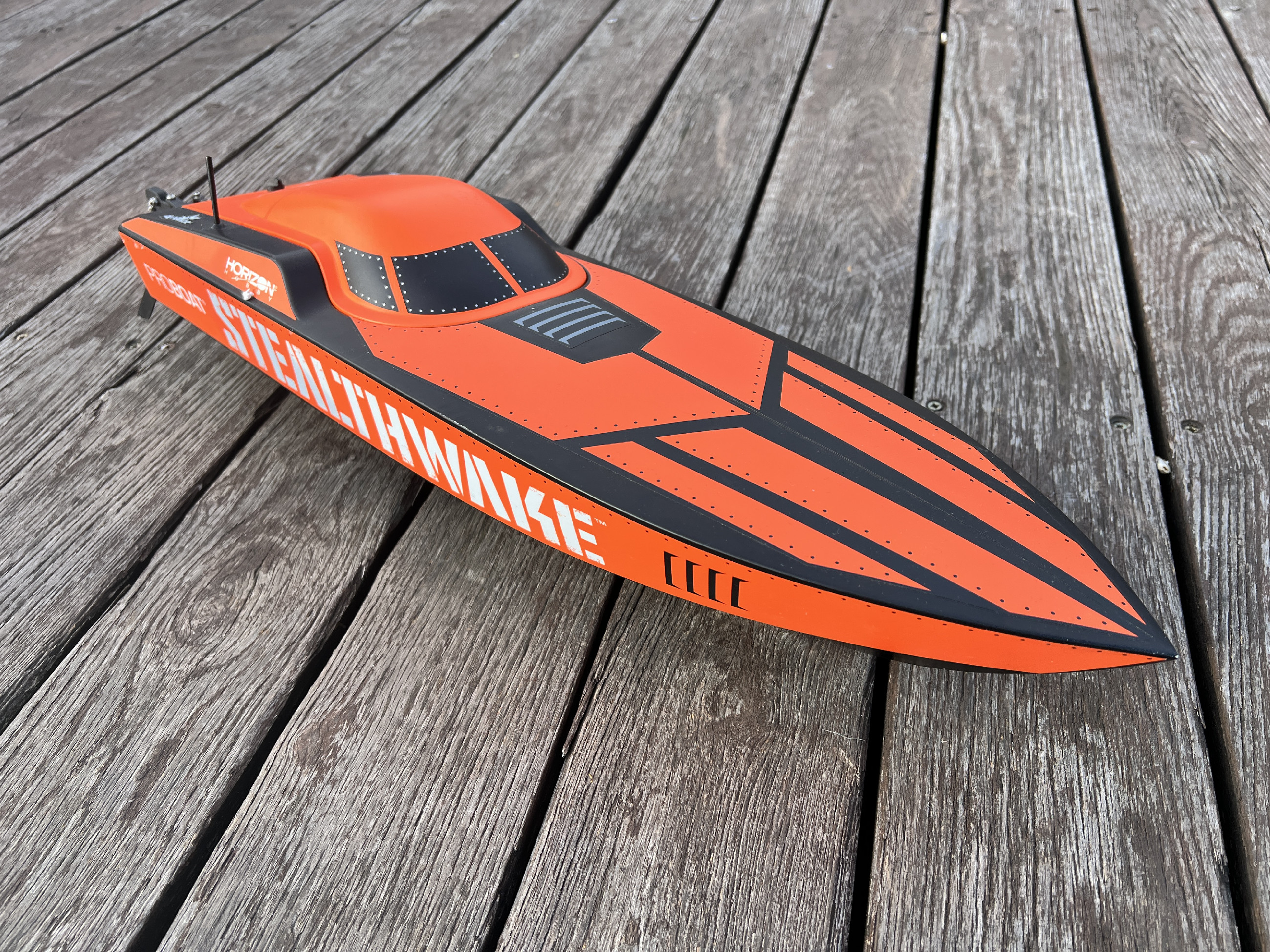 RC Loď Proboat Stealthwake 23