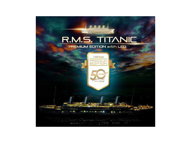 Academy Titanic Premium Edition s LED (1:400)