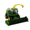 RC Zelený kombajn na diaľkové ovládanie 1:24 s funkciami dymu, svetla a zvuku