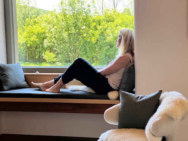 Přírodní len jako součást moderních a nadčasových domácností.