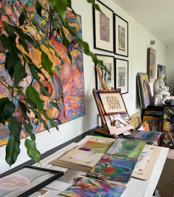 Objev z prachu: Umění Jiřího a Sybily Holých jako živá paměť