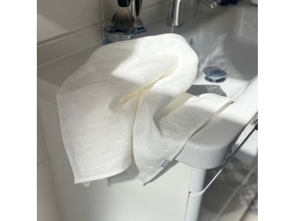 Lněný ručník / osuška - Bílosmetanová (Milky White)