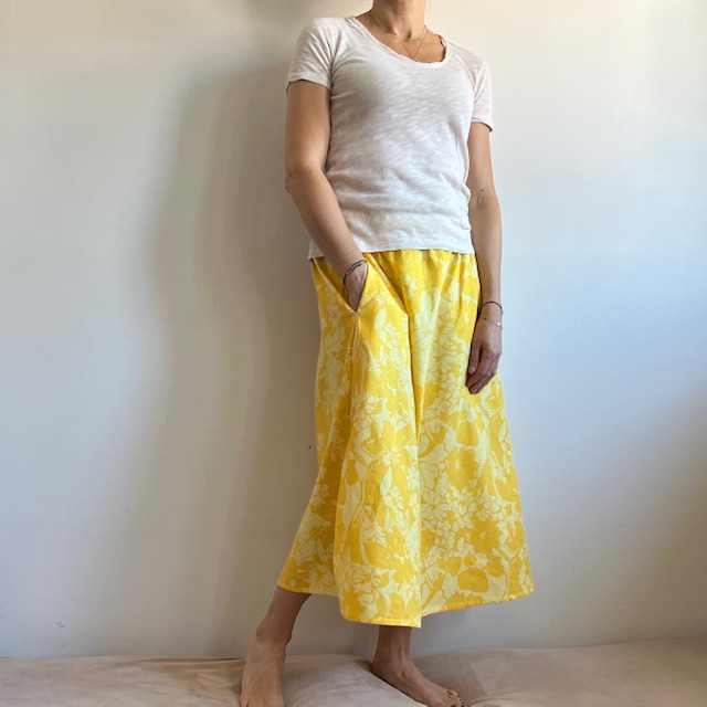 Univerzální lněná květovaná sukně - Žlutá