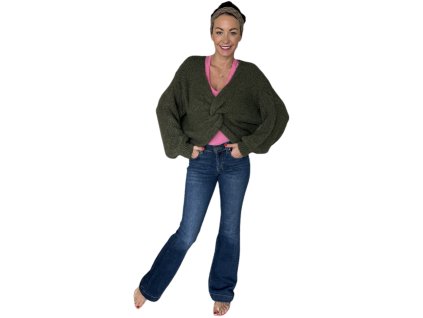 8642569C 8FE4 4C40 B1E9 D867021F61A2