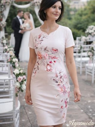 ✨ Model týdne pro maminku ženicha Tento model si maminky oblíbily pro: ✔️ elegantní midi délku ✔️ lichotivý střih v pase...