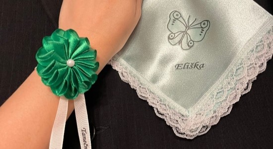 Kotiliony a saténové kapesníčky – ruční výroba a originální designy 🎀