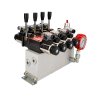 Hydraulický rozvaděč 4-sekční 12V blok typ Cetop 3 NG6 s proporcionálním regulátorem průtoku kompletní s manometrem, elektrickými zástrčkami a přípojkami