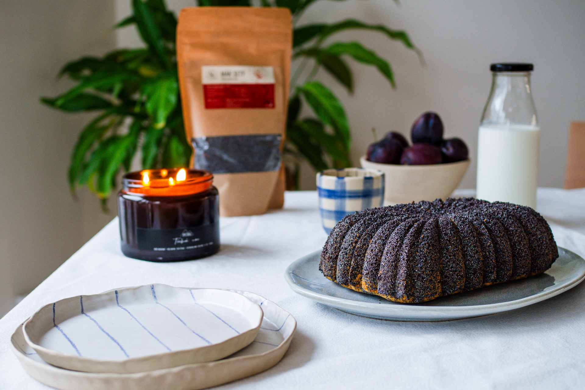 Recept: Makový chlebíček se švestkami