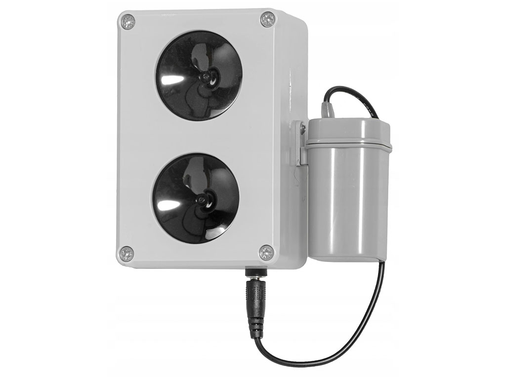 DRAGON ULTRASONIC CH200 vodotesný, ultrazvukový plašič na kuny, myši a potkany - napájanie na batérie 4xAA