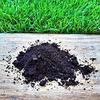 Pomocné půdní látky