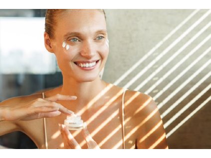 PACKSHOT EXTREME FIRMING NIGHT CREAM rgb