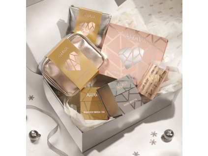 Holiday Collection 2020 Lifestyle Box+Elements CMYK ctverec