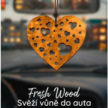 Dřevěná vůně do auta –  Srdíčka