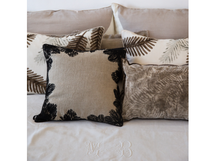 ELITIS LACCESSOIRE CUSHION 13 680x680