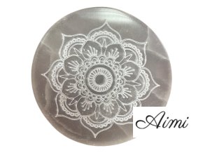 Stredná Selenitová Podložka 10cm - Lotus Mandala