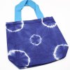 Prírodná Bavlnená Taška Tye-Dye (8 oz) – 38 x 42 x 12 cm – Modré Krúžky – Modré Ramienka (Varianta Prírodná Bavlnená Taška Tye-Dye (8 oz) – 38 x 42 x 12 cm – Modré Krúžky – Modré Ramienka)
