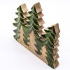 Stratený v Lese - Drevená 3D Dekorácia Tri Stromy - 20x23cm (Varianta Drevená 3D Dekorácia Tri Stromy - 20x23cm)
