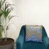 Bavlnená Obliečka na Vankúš s Potlačou - We are Waves - Sivá, Modrá a Prírodná (Varianta We are Waves - Sivá, Modrá a Prírodná)