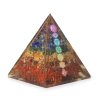 Stredné Orgonitové Pyramídy 7x6cm - Medené Tyče - 7 Čakrových Čipov (Varianta Medené Tyče - 7 Čakrových Čipov)