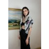 black pencil skirt midi long čierna dizajnová sukňa s vykrojom šatka scarf perlový náhrdelník originálny dizajn AiM