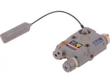 AN/PEQ15 - LED svítilna s IR krytkou, červený laser, IR přísvit, pískový DE, FMA