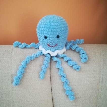 Háčkovaná chobotnička modrá