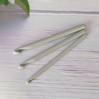 Háčik na háčkovanie Pony veľkosti 6 10 mm