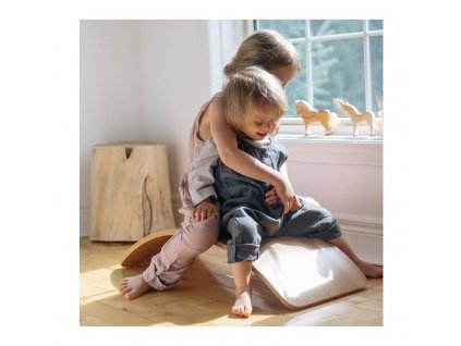 montessori egyensulytabla gyerekeknek