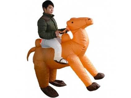 felfujhato jelmez tevelovas 1