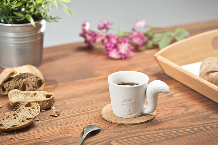 Porcelán bögre farokkal - mókus 150ml