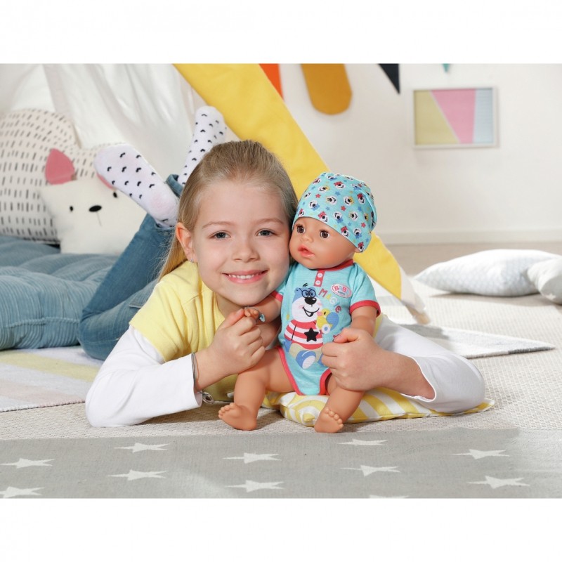 Baby Born baba - fiú kiegészítőkkel 43cm