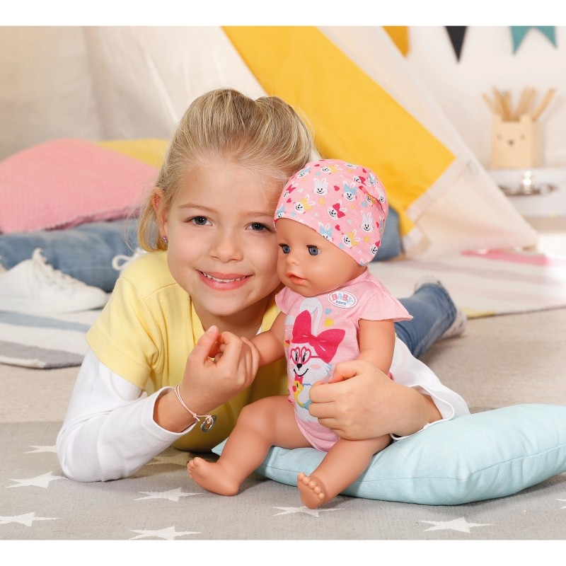 Baby Born baba - lány kiegészítőkkel 43cm