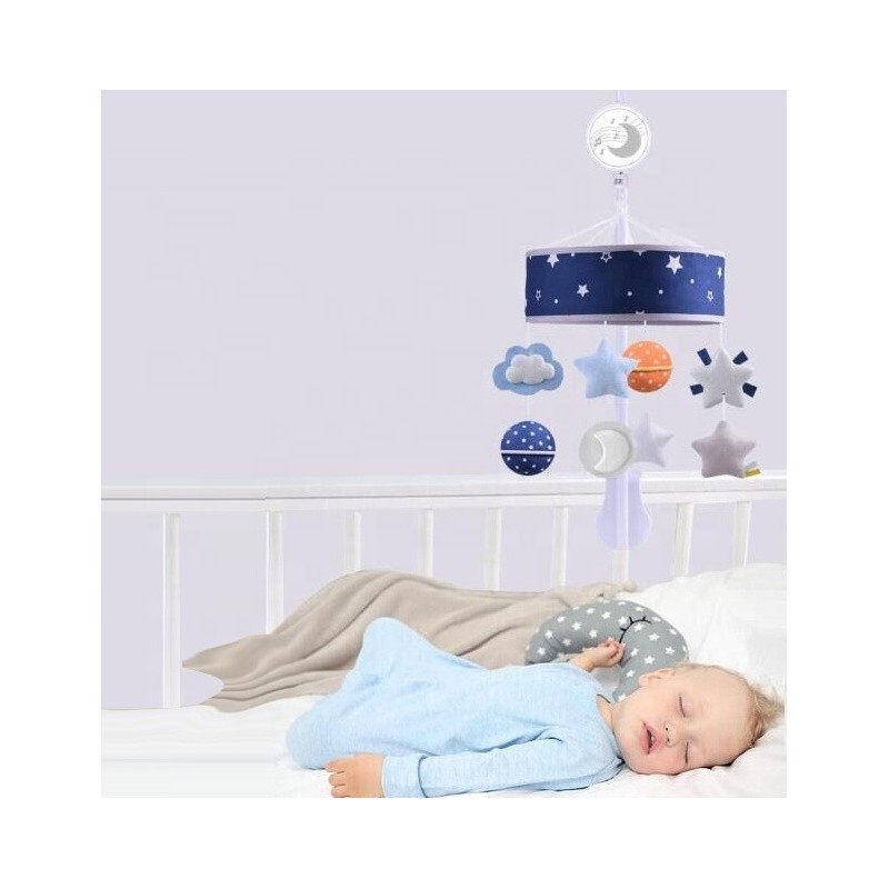 Gyermek körhinta a kiságy felett - Univerzum