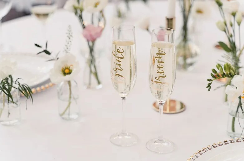 Esküvői matricák poharakra - Bride, Groom arany