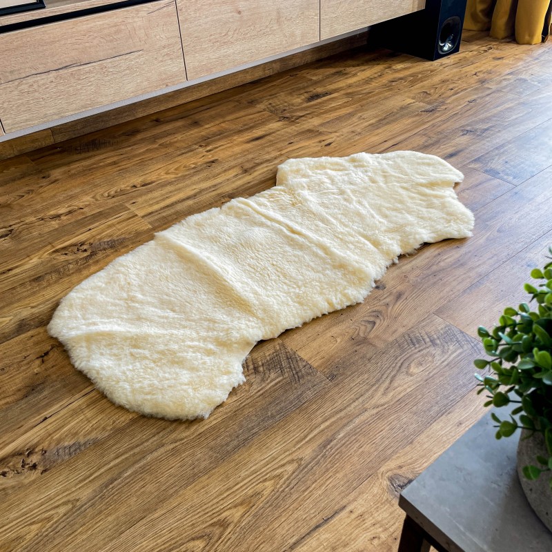 Báránybőr szőnyeg 125x65cm, krémszín