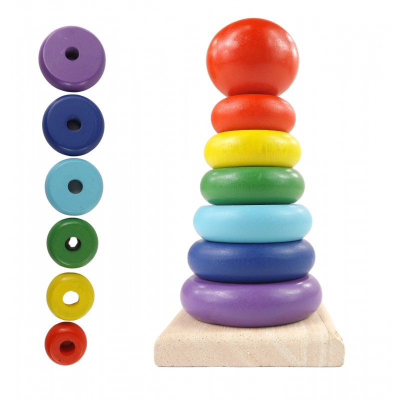 Fából készült piramis szivárványtömbökkel