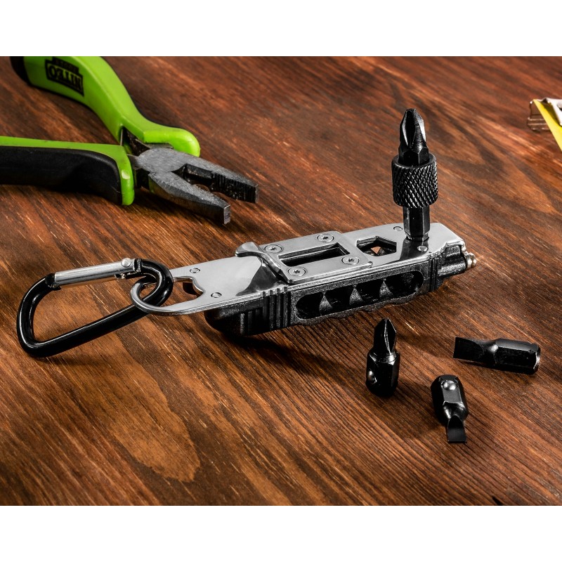 Többfunkciós csavarhúzó LED lámpával