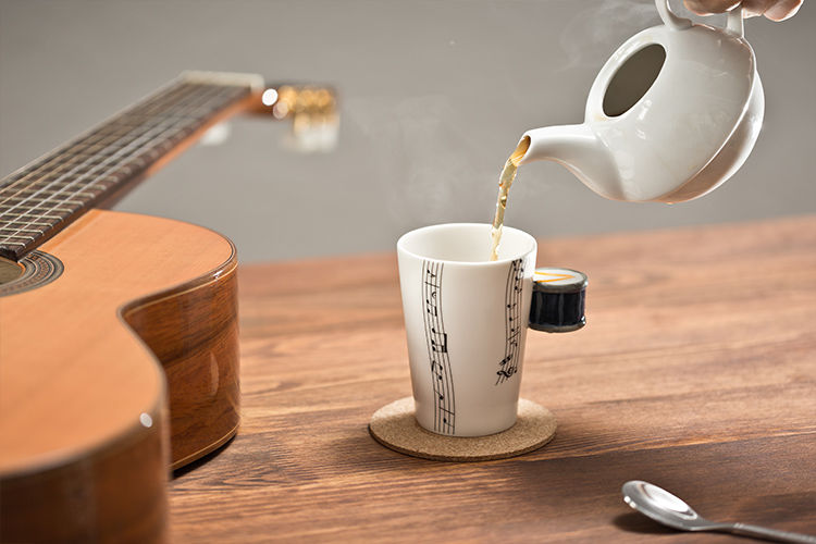 Zenés bögre - Dob 250ml